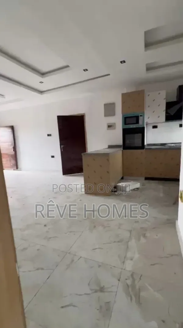 2bdrm Apartment in Yaba for rent