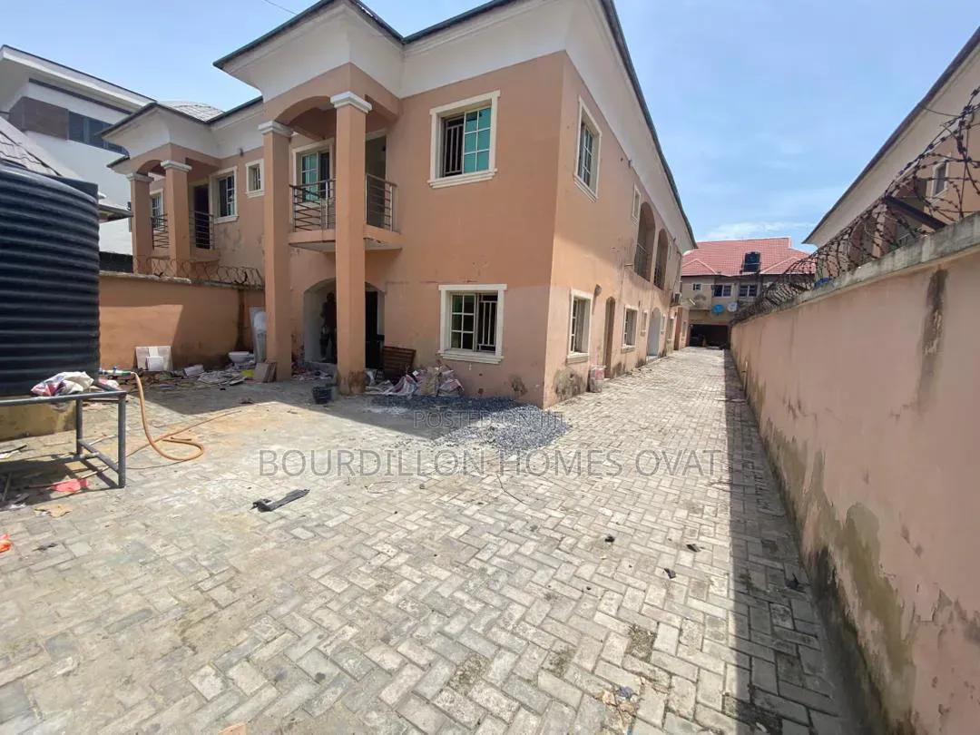 3bdrm Apartment in Ikate Lagos State for rent