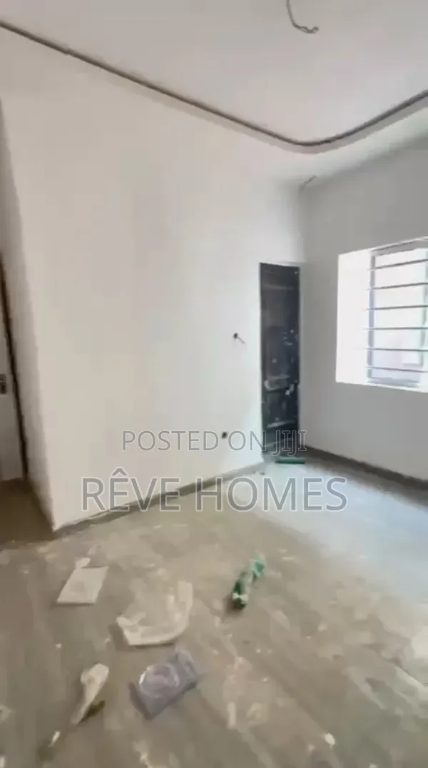 Mini Flat in Yaba, Iwaya for rent