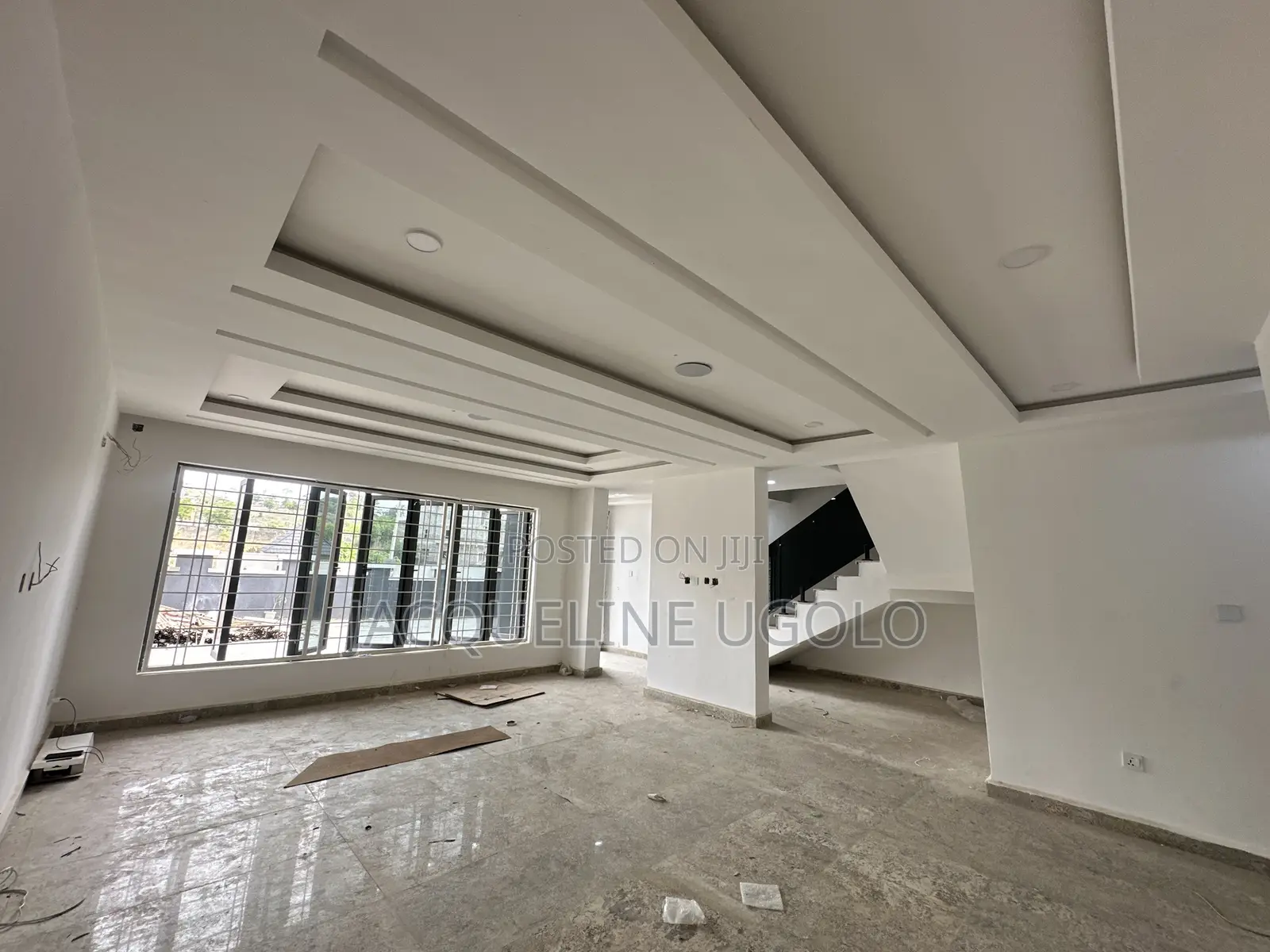 4bdrm Duplex in Idu for sale