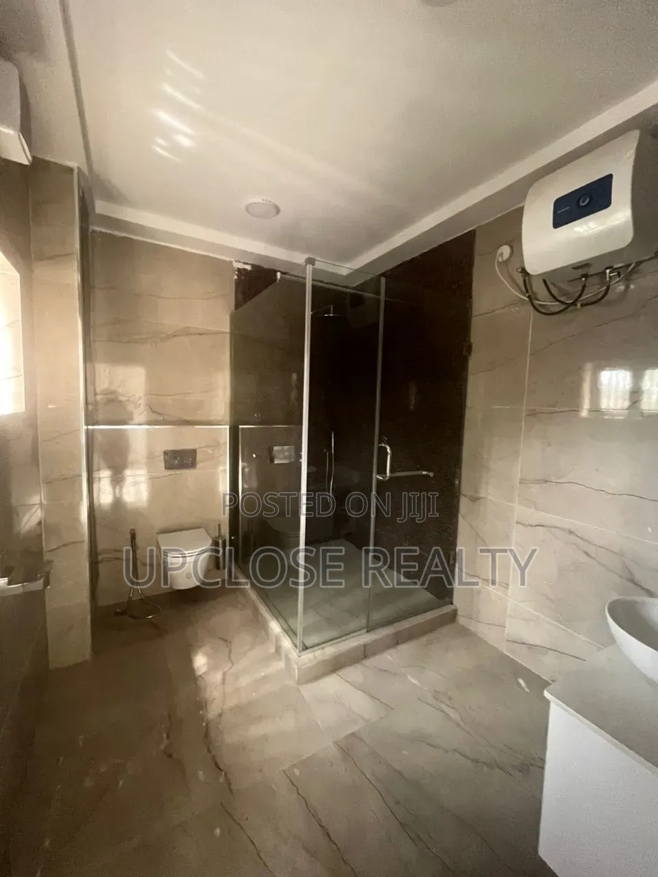 3bdrm Townhouse / Terrace in Maitama for rent