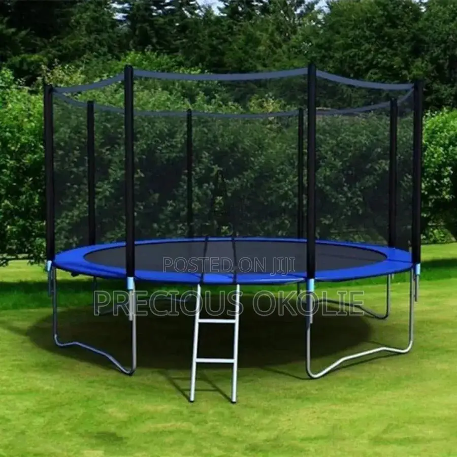 Brand New 10ft Trampoline With Protective Net