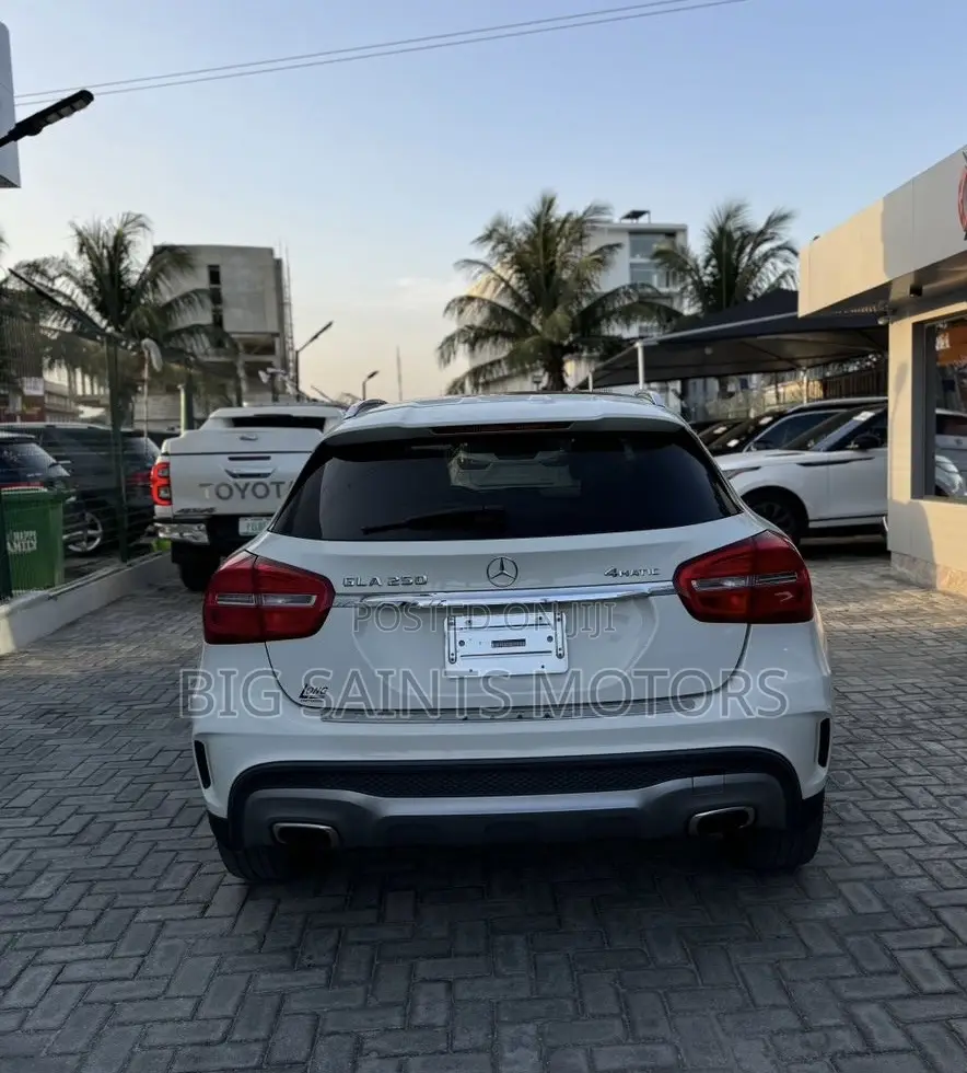 Mercedes-Benz GLA-Class 2017 White