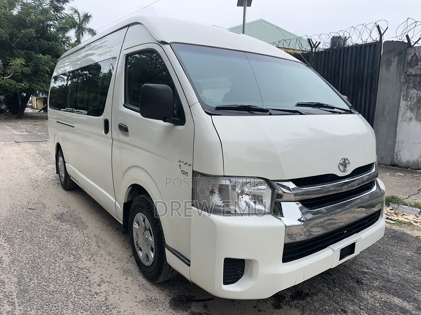 Toyota HiAce 2018 White