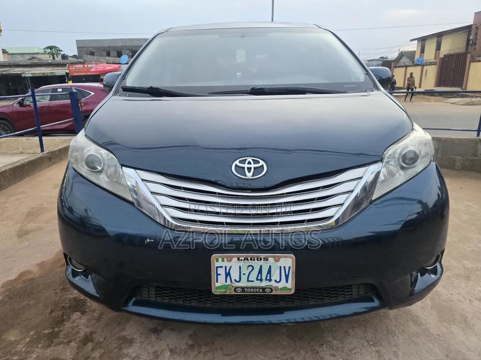 Toyota Sienna XLE 8 Passenger 2011 Blue