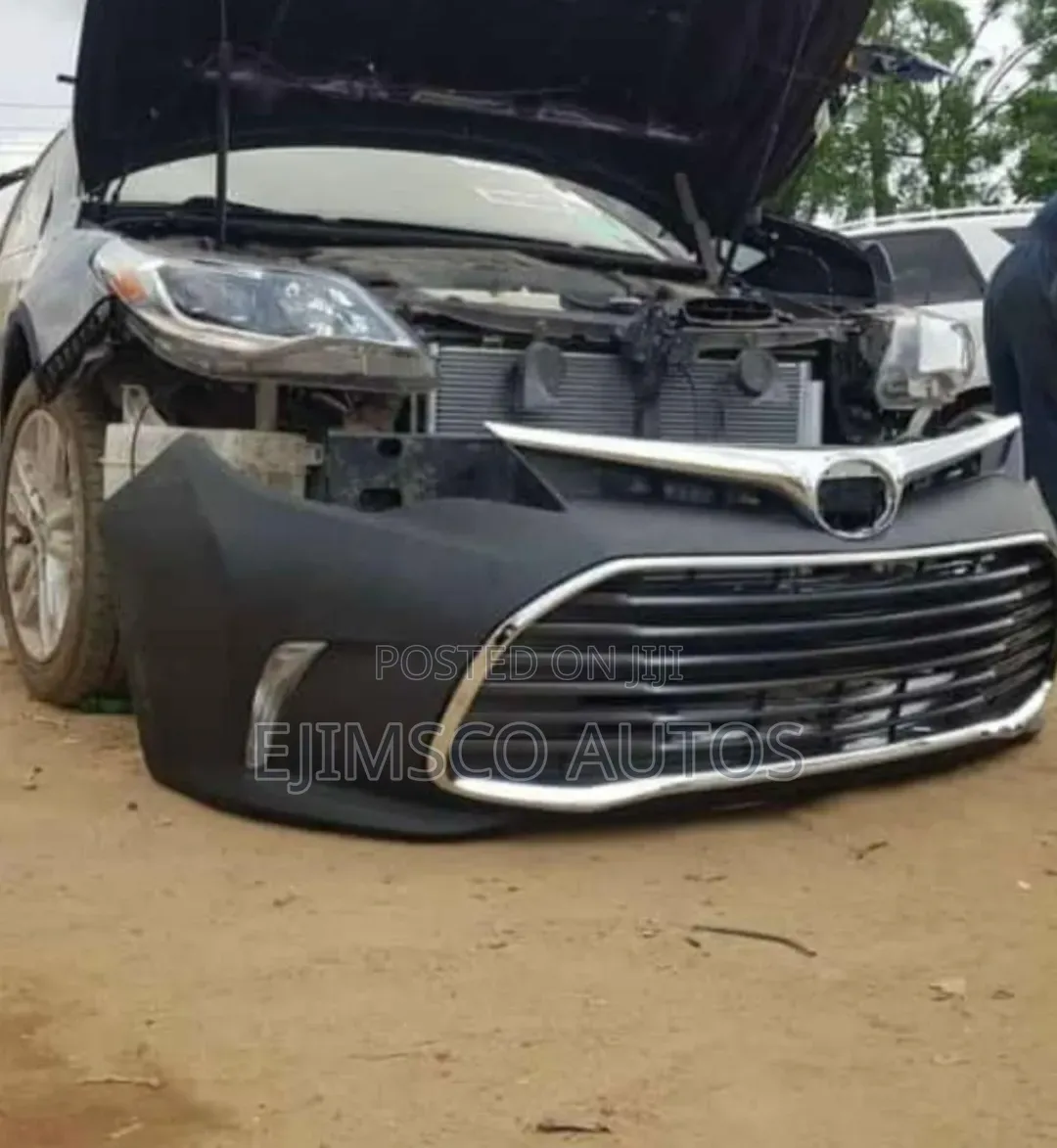 Complete Front Bumper Avalon 2017/2018 Model