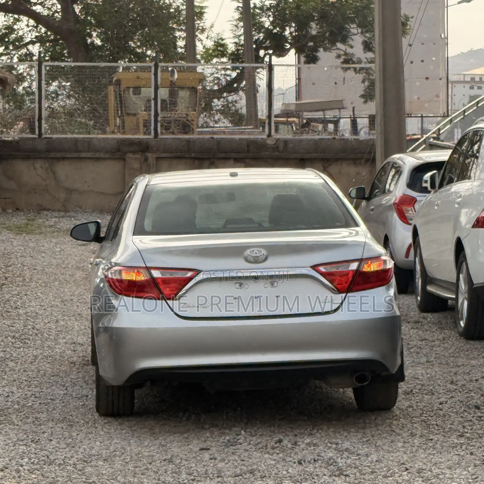 Toyota Camry XLE 4dr Sedan (2.5L 4cyl 6A) 2016 Silver