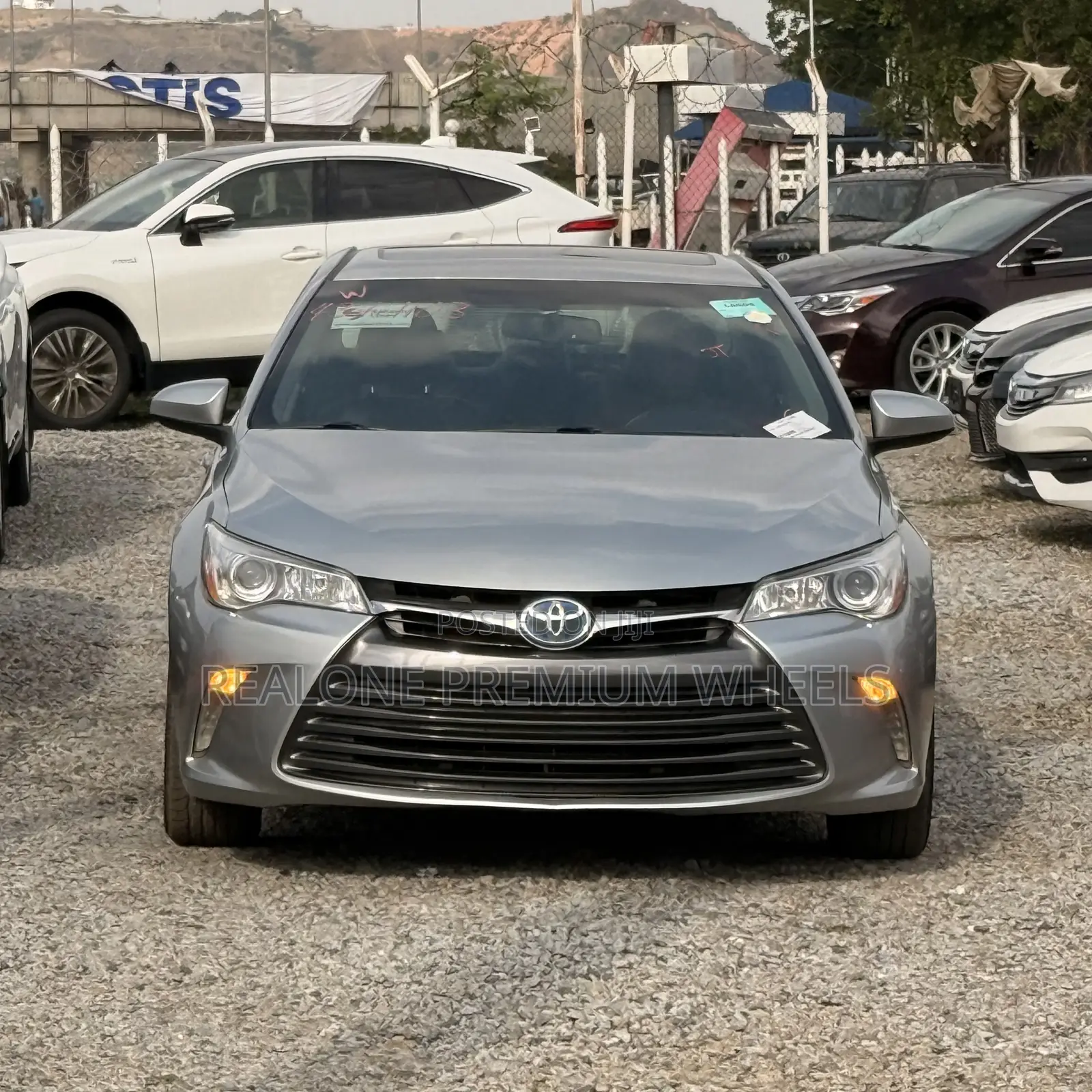 Toyota Camry XLE 4dr Sedan (2.5L 4cyl 6A) 2016 Silver