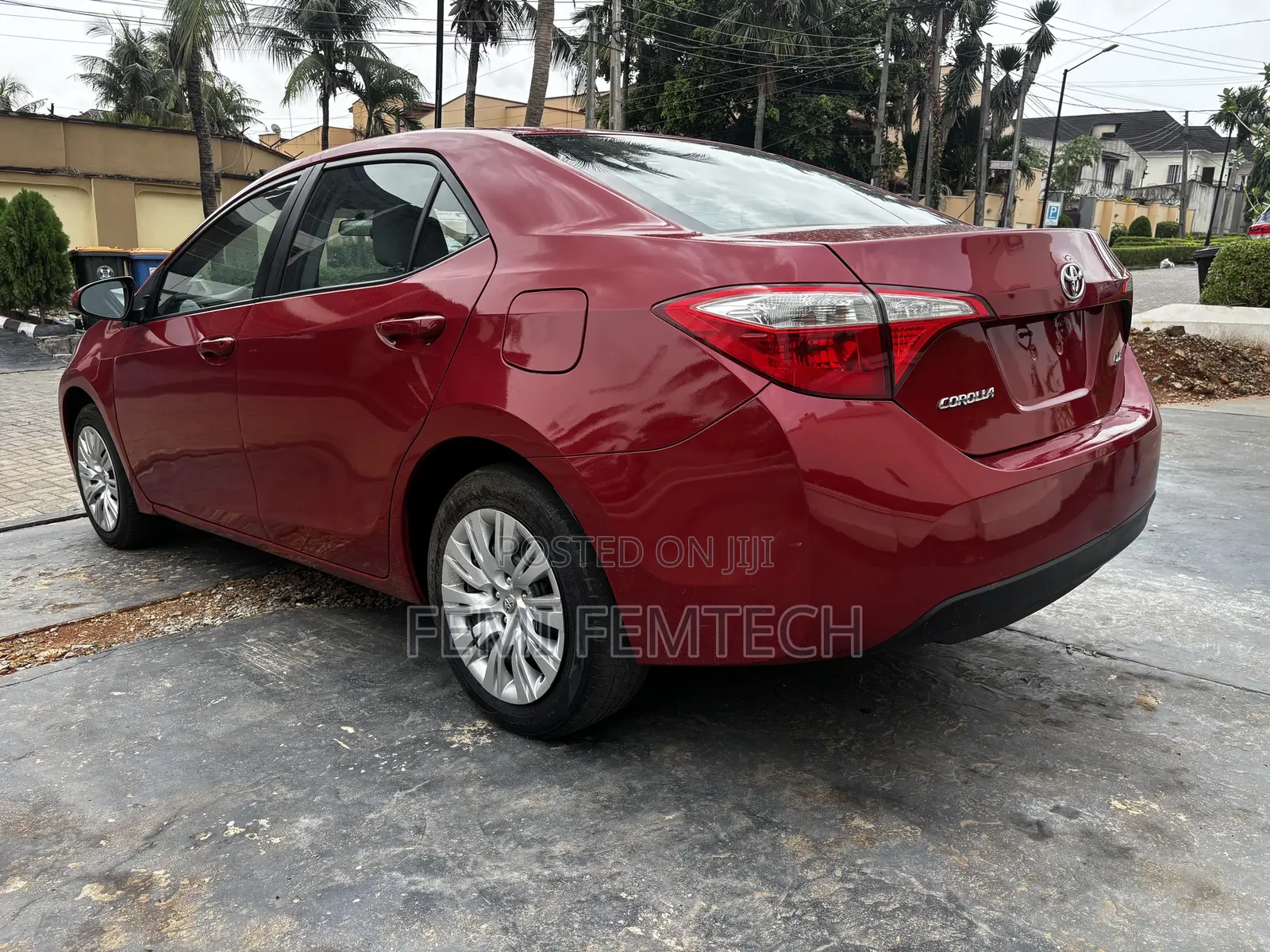 Toyota Corolla LE 4dr Sedan (1.8L 4cyl CVT) 2016 Red