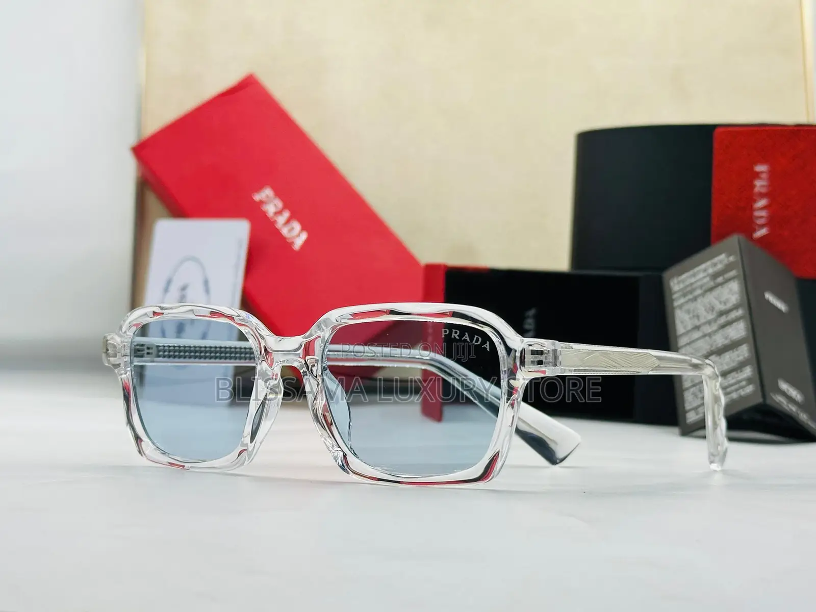 Trendy Designer Glasses – Unisex, Stylish High Quality