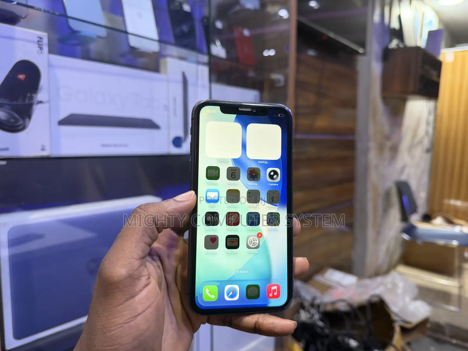 Apple iPhone 11 64 GB Black