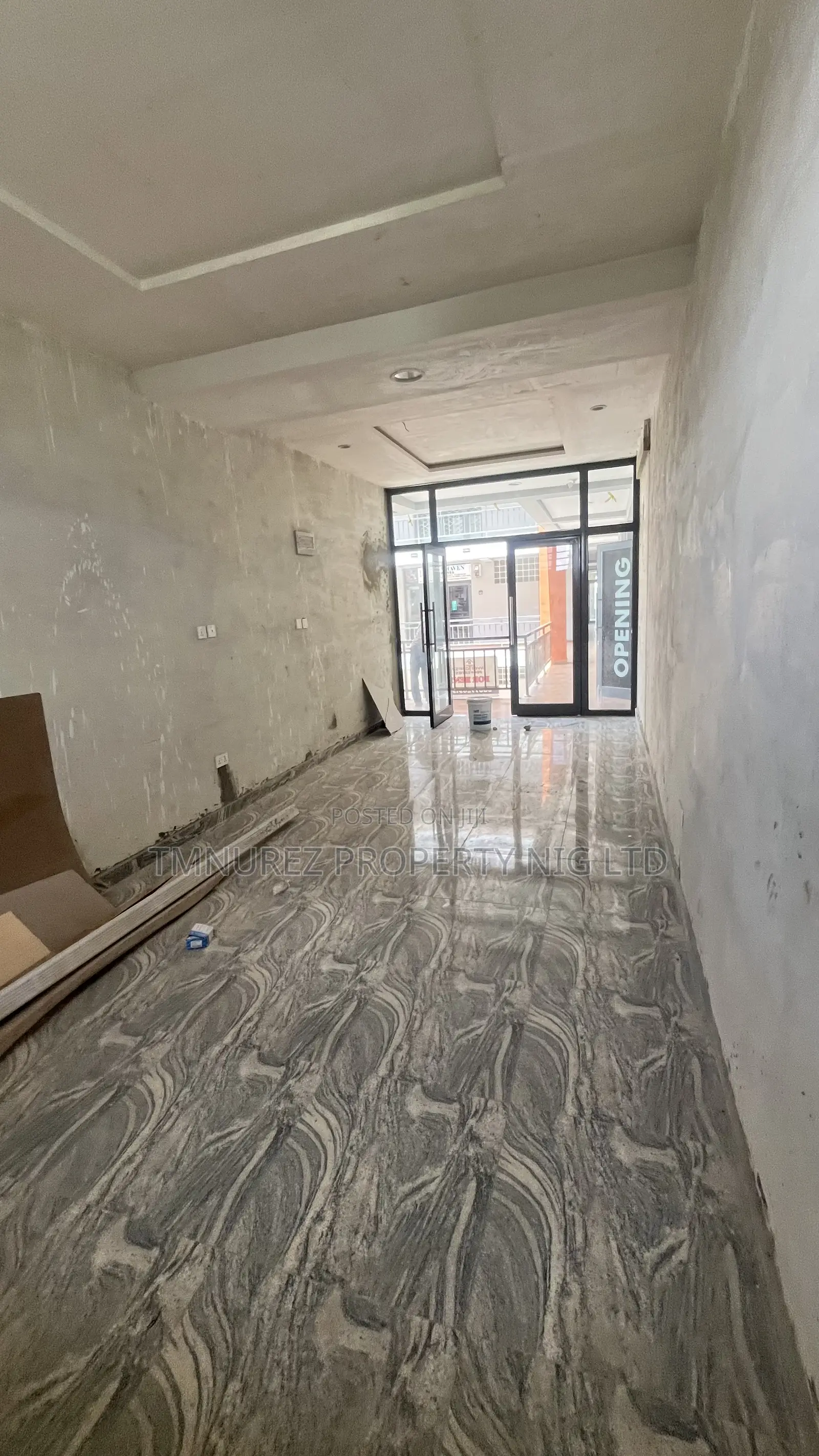 Shop Space to Let
