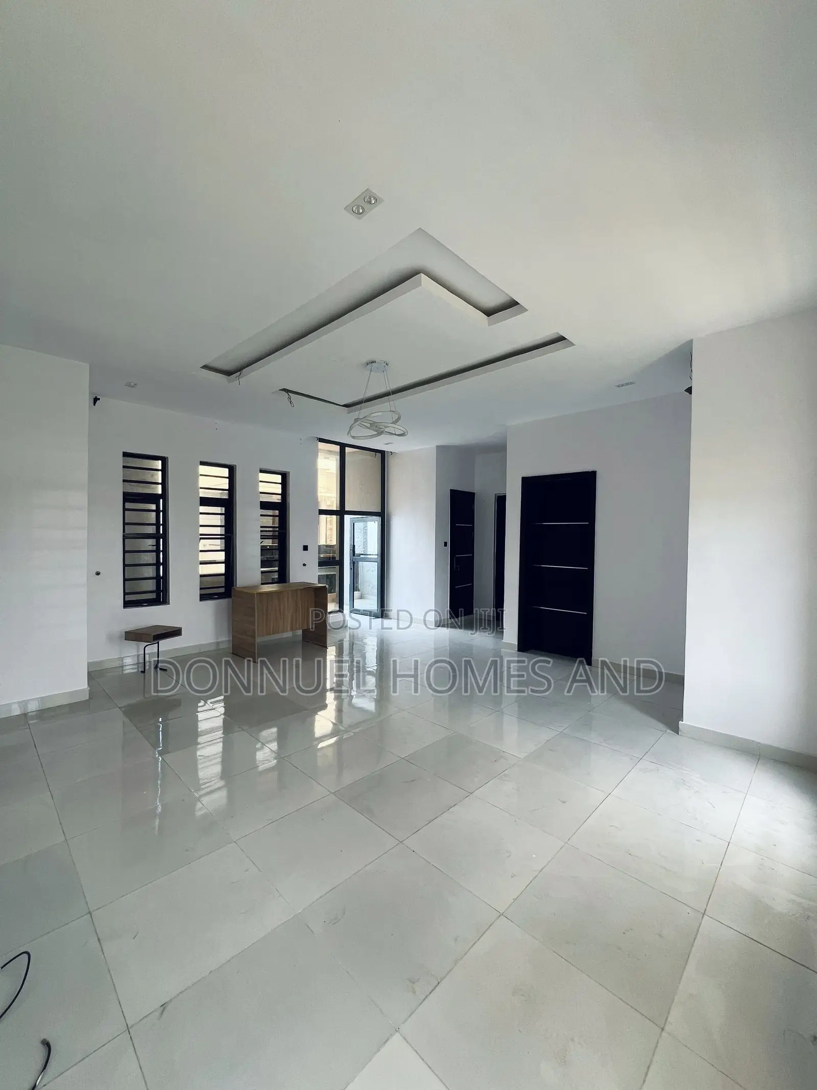 2bdrm Apartment in Lekki Expressway for rent