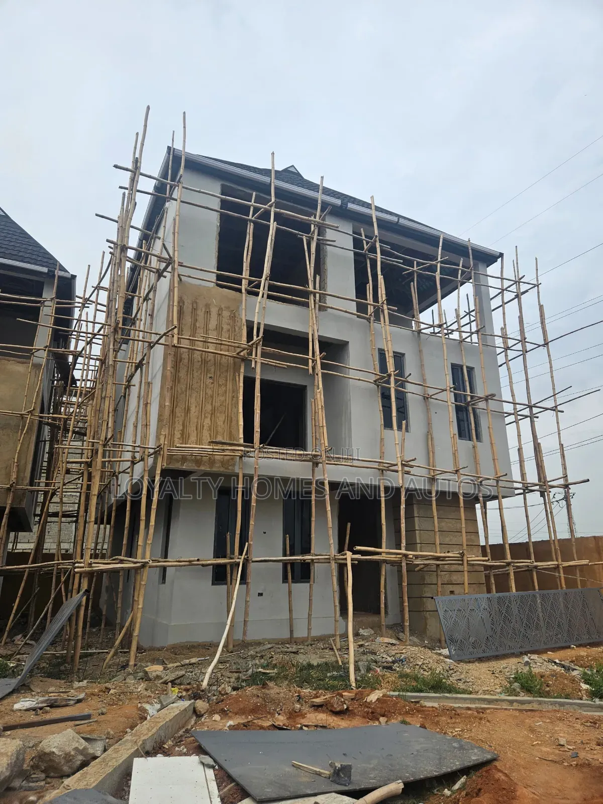 5bdrm House in Agboyi/Ketu for sale