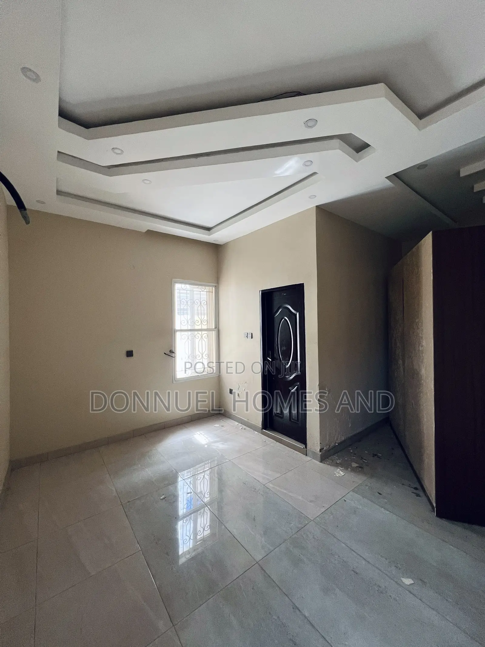 2bdrm Apartment in Lekki Expressway for rent