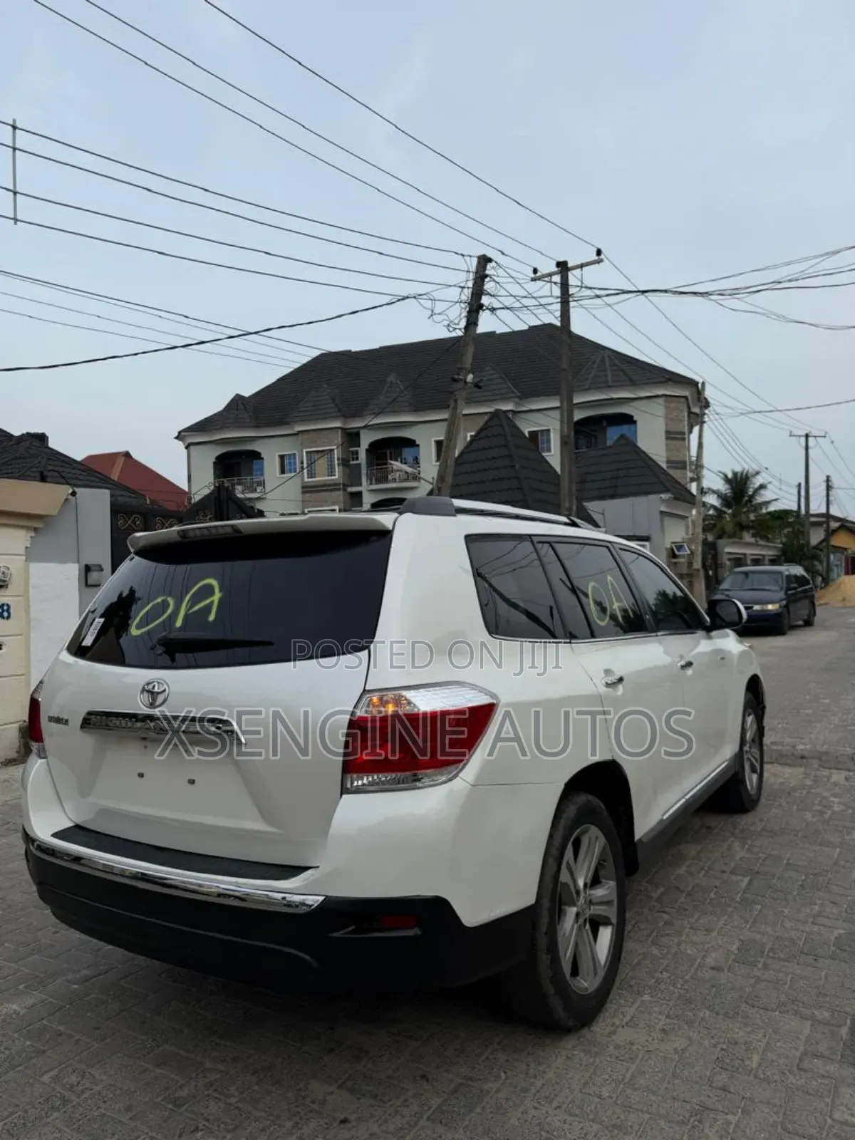 Toyota Highlander Limited 2012 White