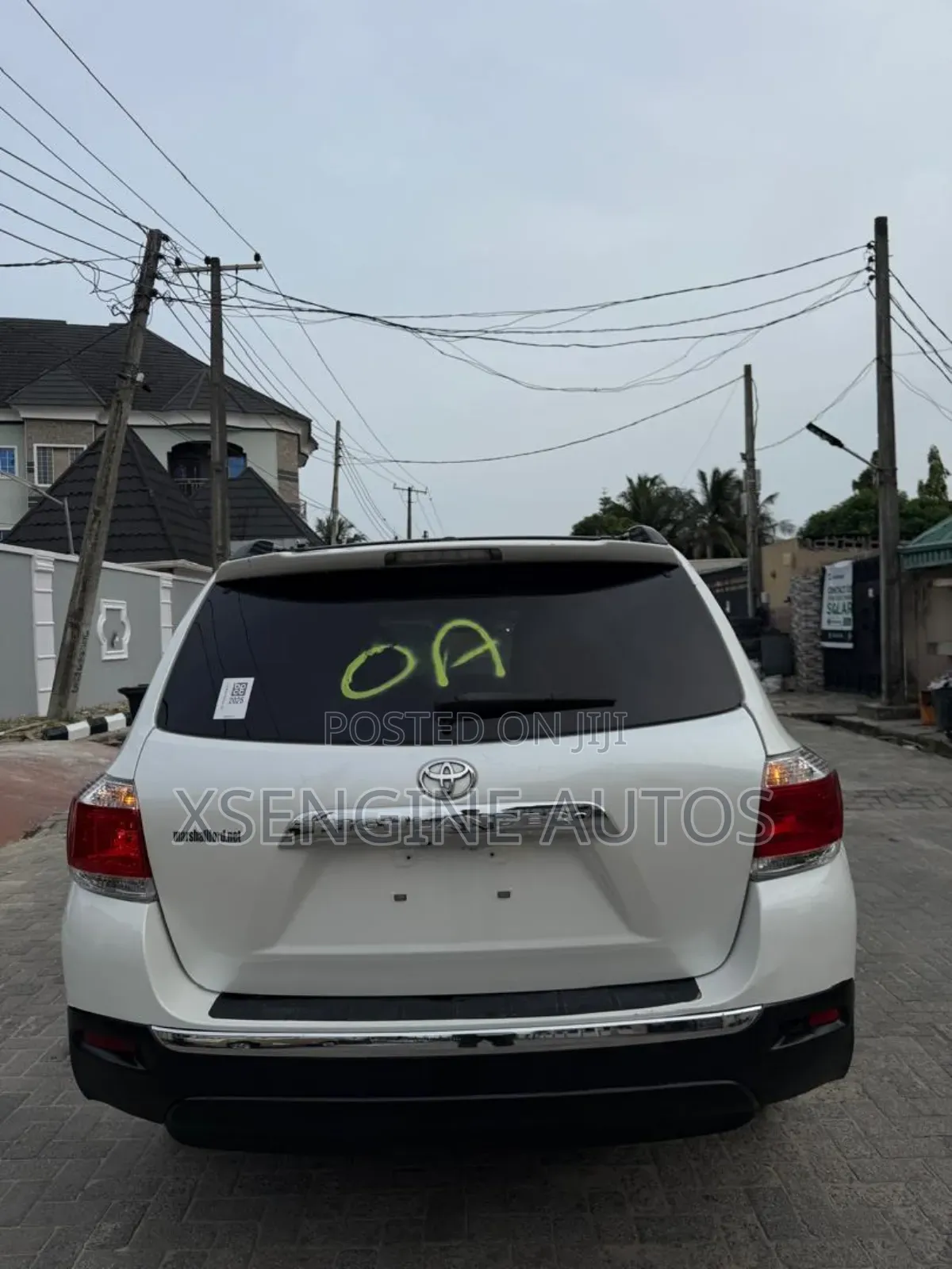 Toyota Highlander Limited 2012 White