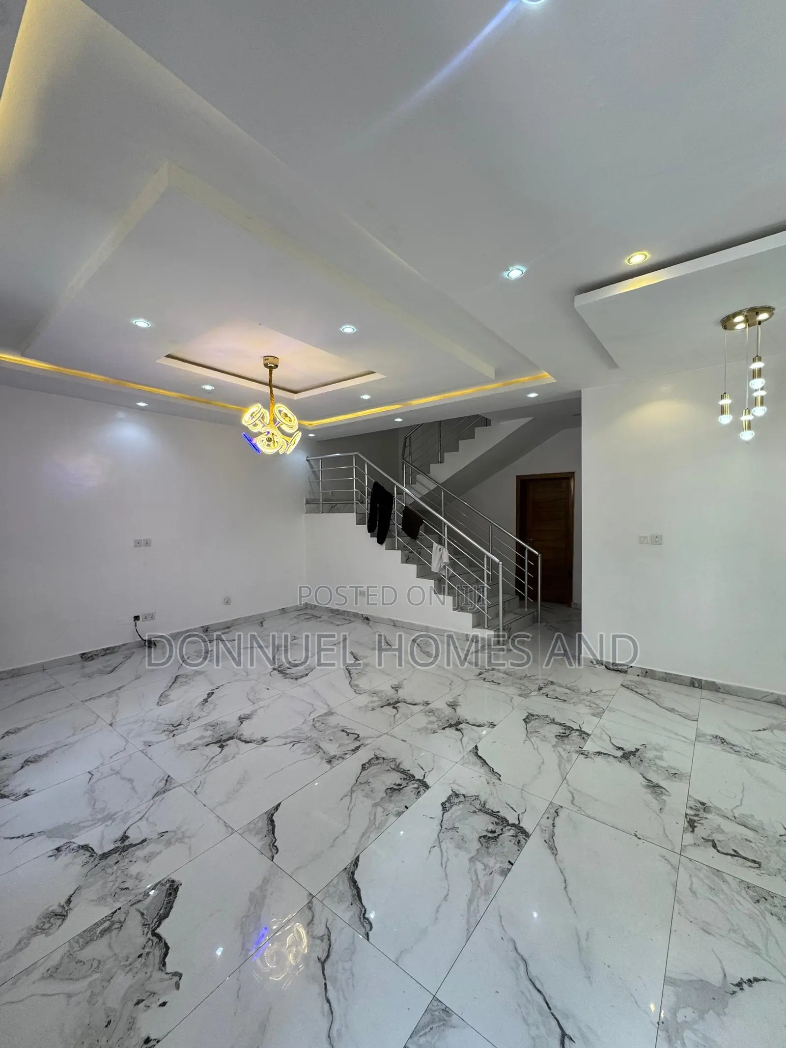 5bdrm Duplex in Ikate for rent