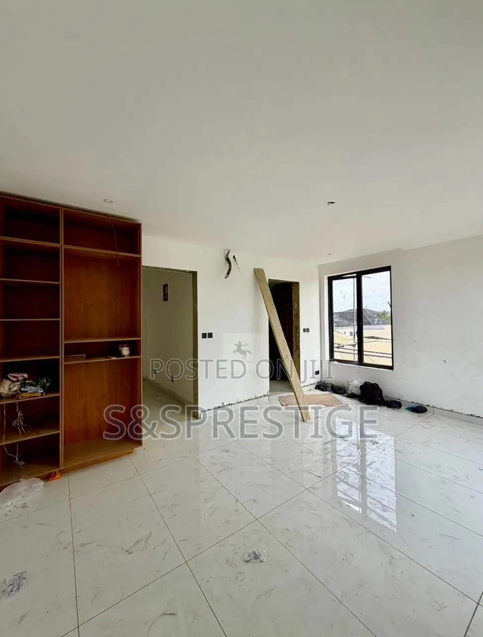 2bdrm Apartment in Lekki Phase 1 for sale
