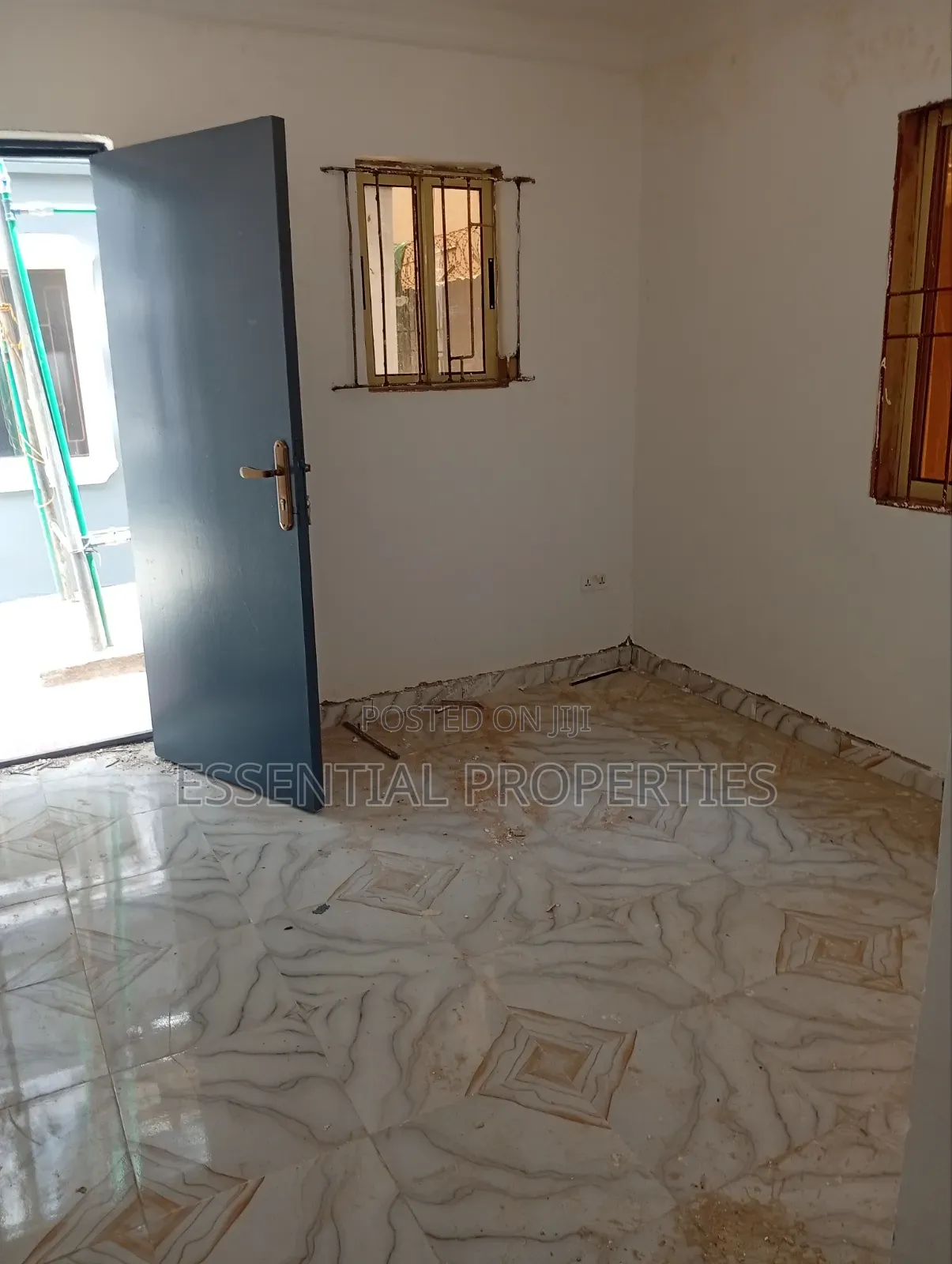 Studio Apartment in Toyin Street for rent