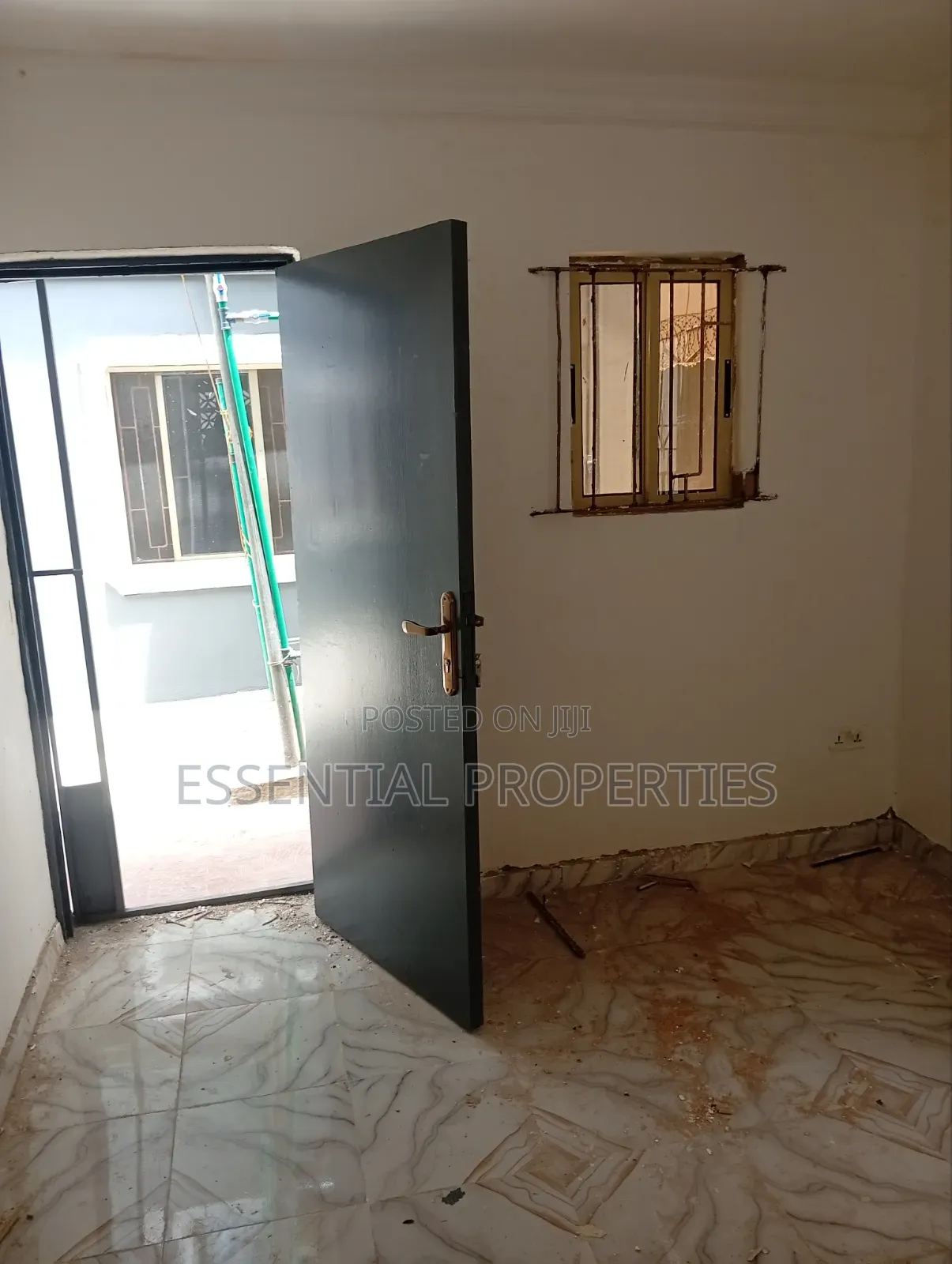 Studio Apartment in Toyin Street for rent
