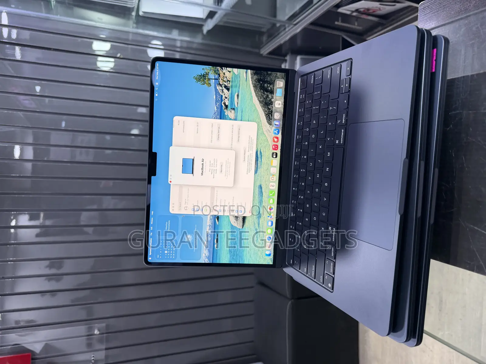 Laptop Apple MacBook Air 2024 M3 16GB Apple M3 SSD 512GB