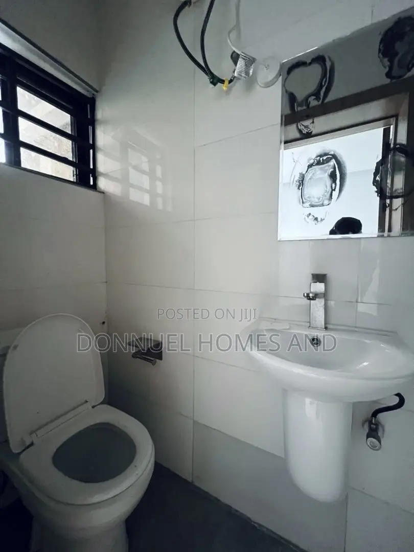 1bdrm Apartment in Ikota for rent