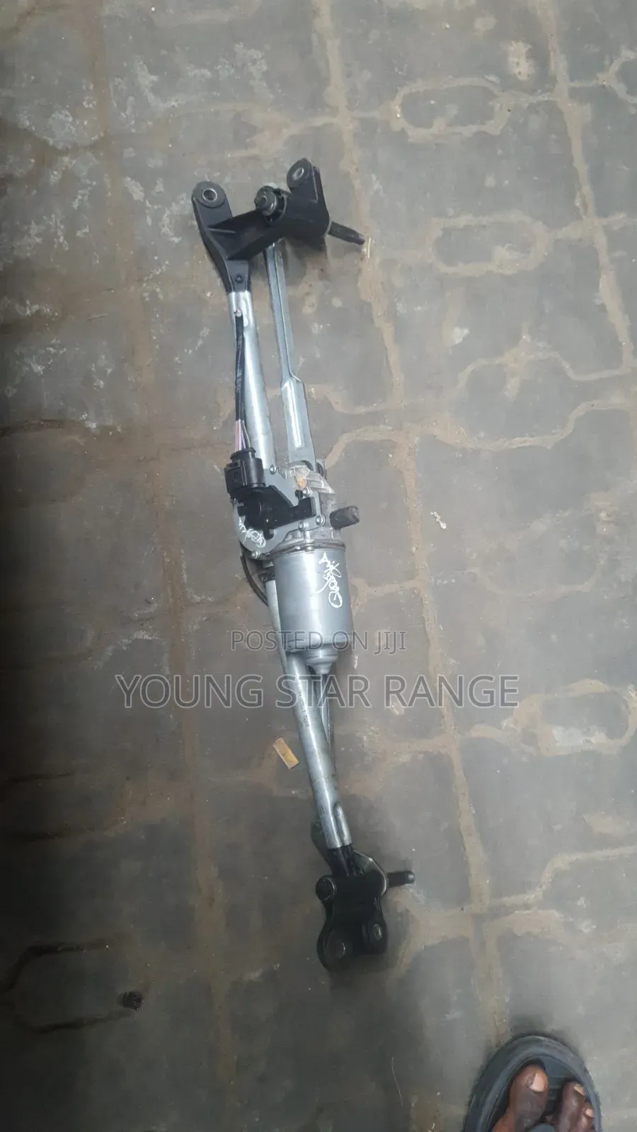 Front Engine Wiper Range Rover Evoque