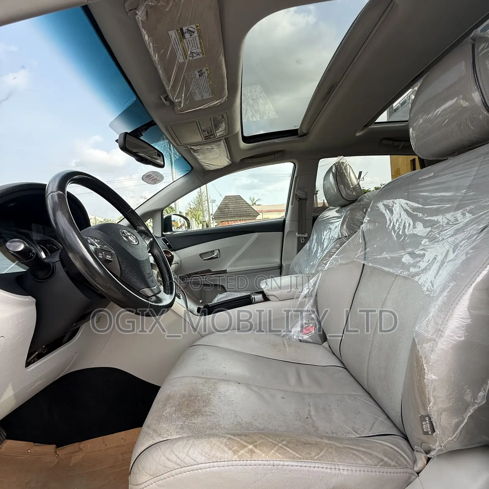 Toyota Venza AWD 2010 Silver