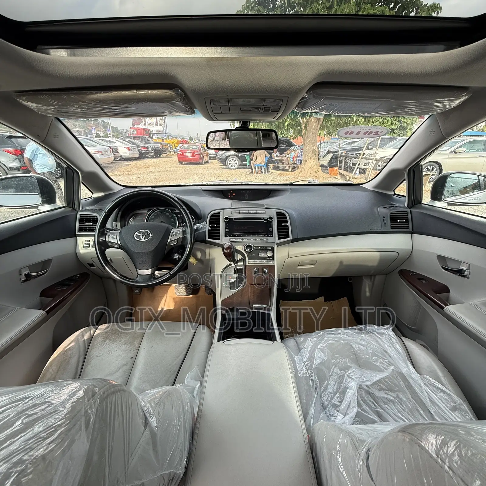 Toyota Venza AWD 2010 Silver