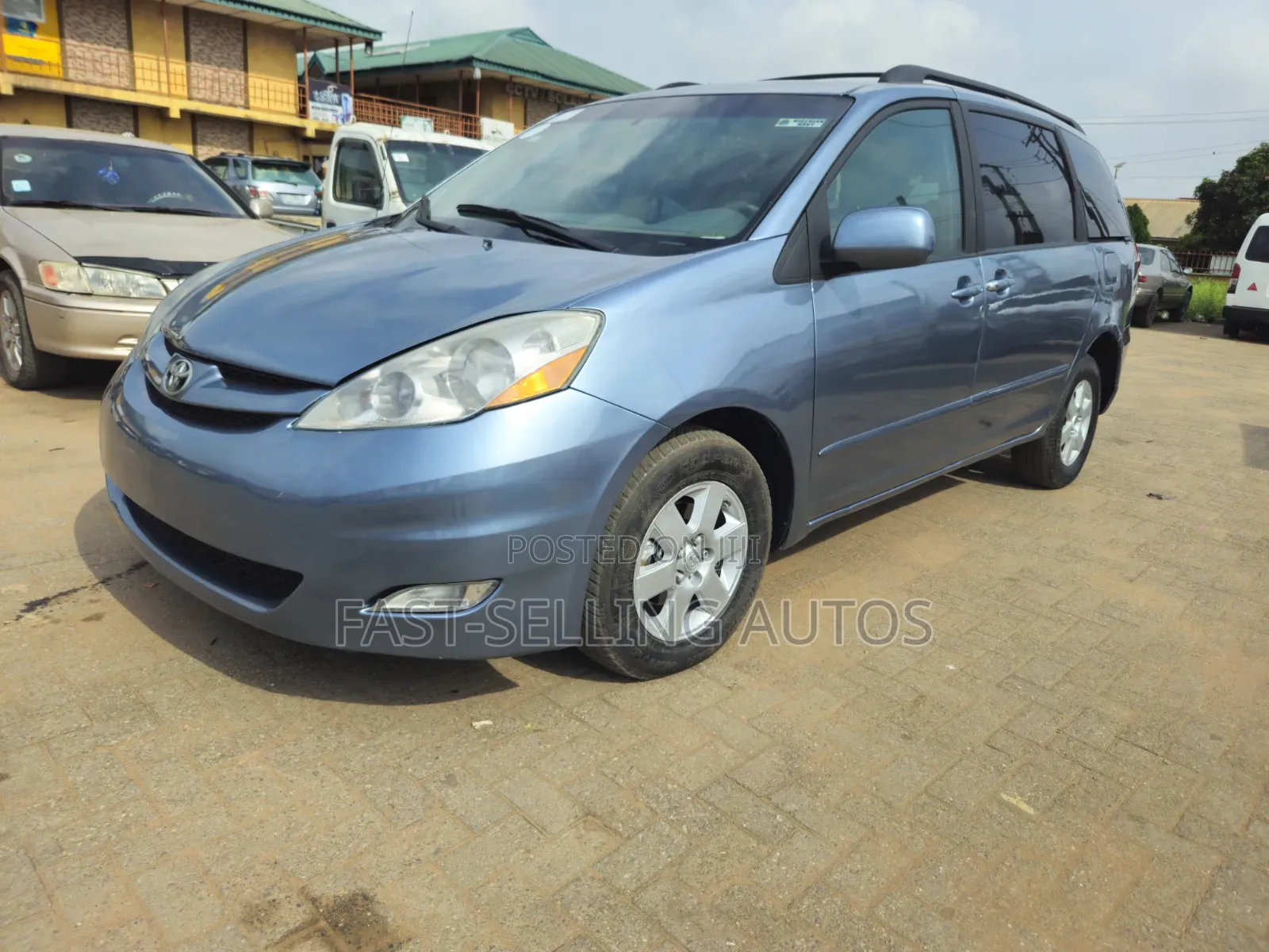 Toyota Sienna LE 2008 Blue