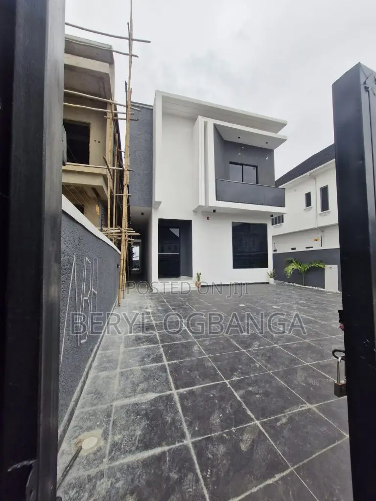 5bdrm Duplex in Ado / Ajah for sale