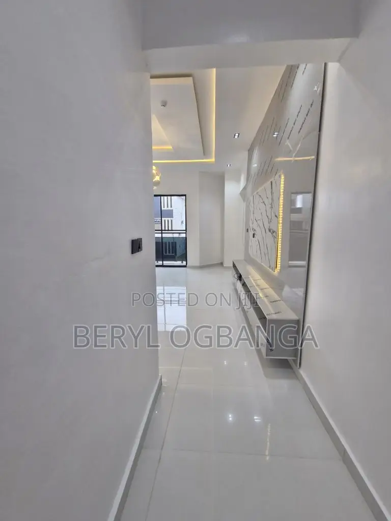 5bdrm Duplex in Ado / Ajah for sale