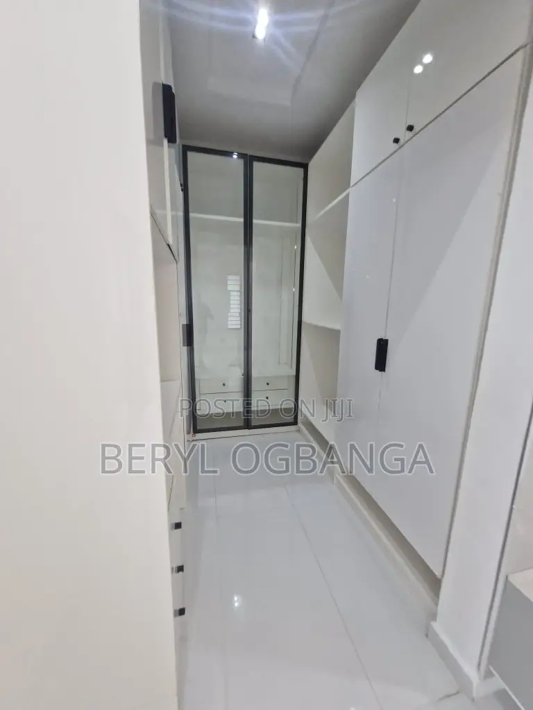 5bdrm Duplex in Ado / Ajah for sale