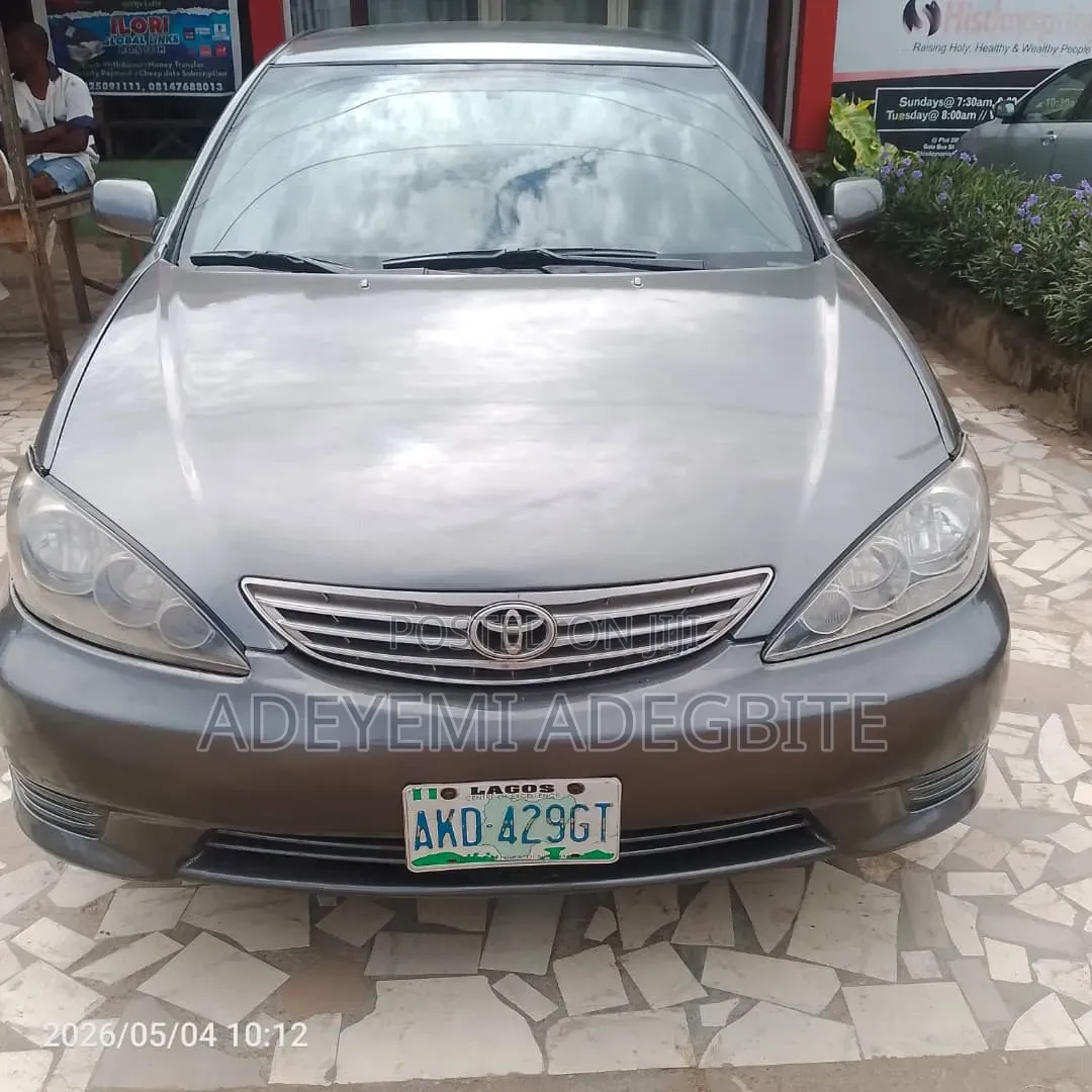 Toyota Camry 2003 Gray