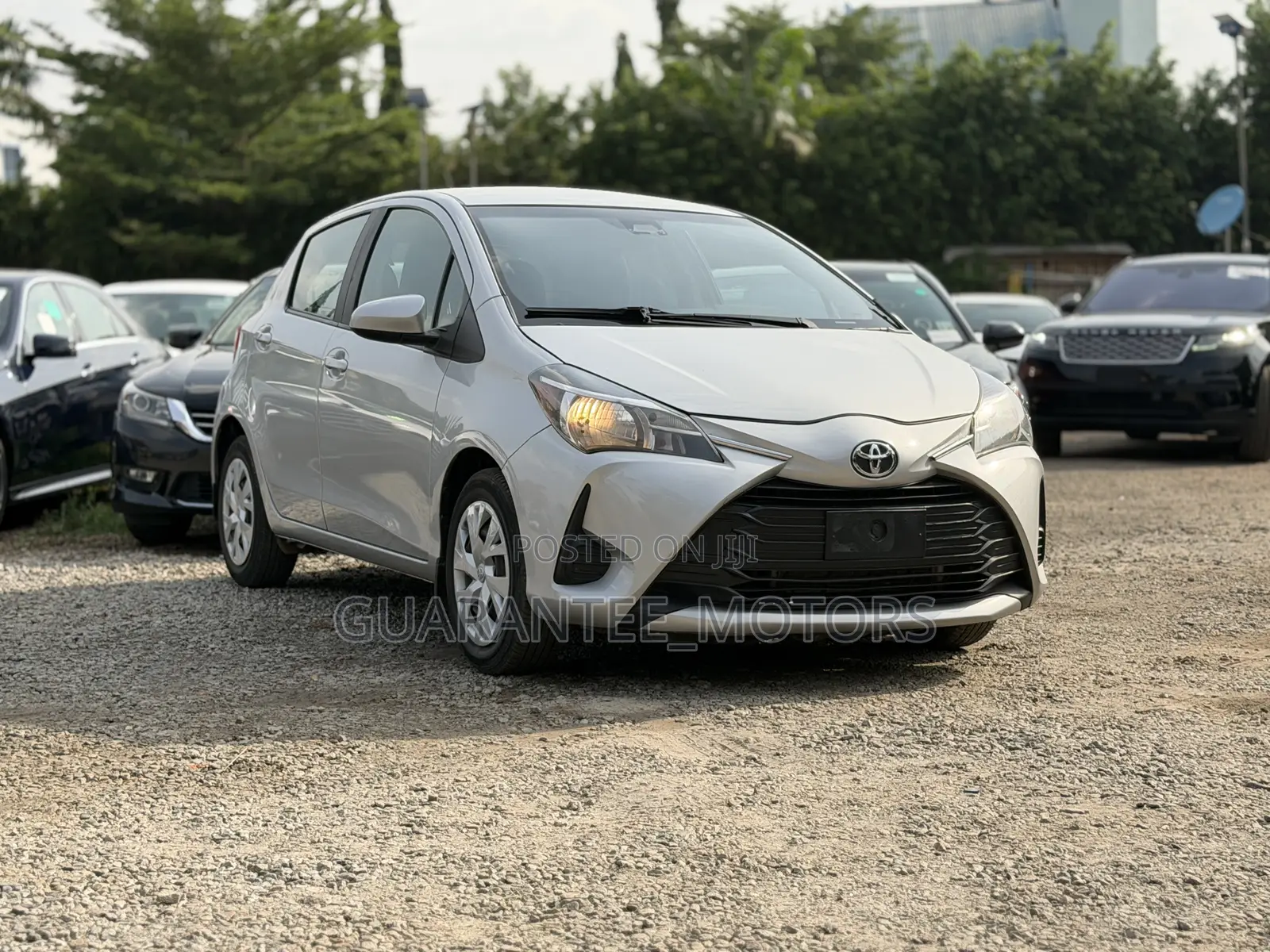 Toyota Yaris 2019 Silver
