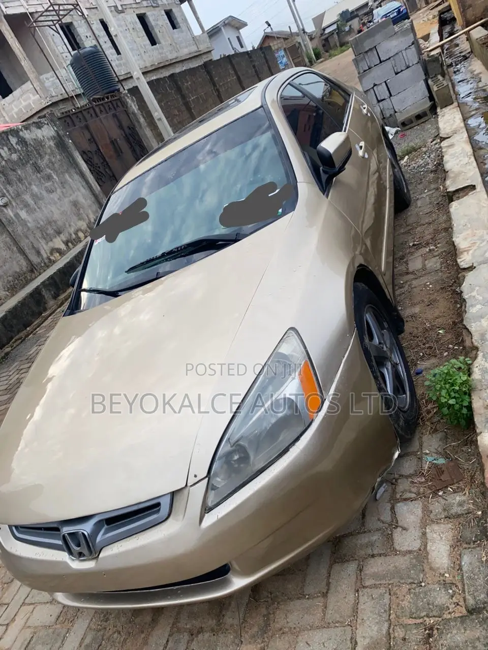 Honda Accord 2005 Gold