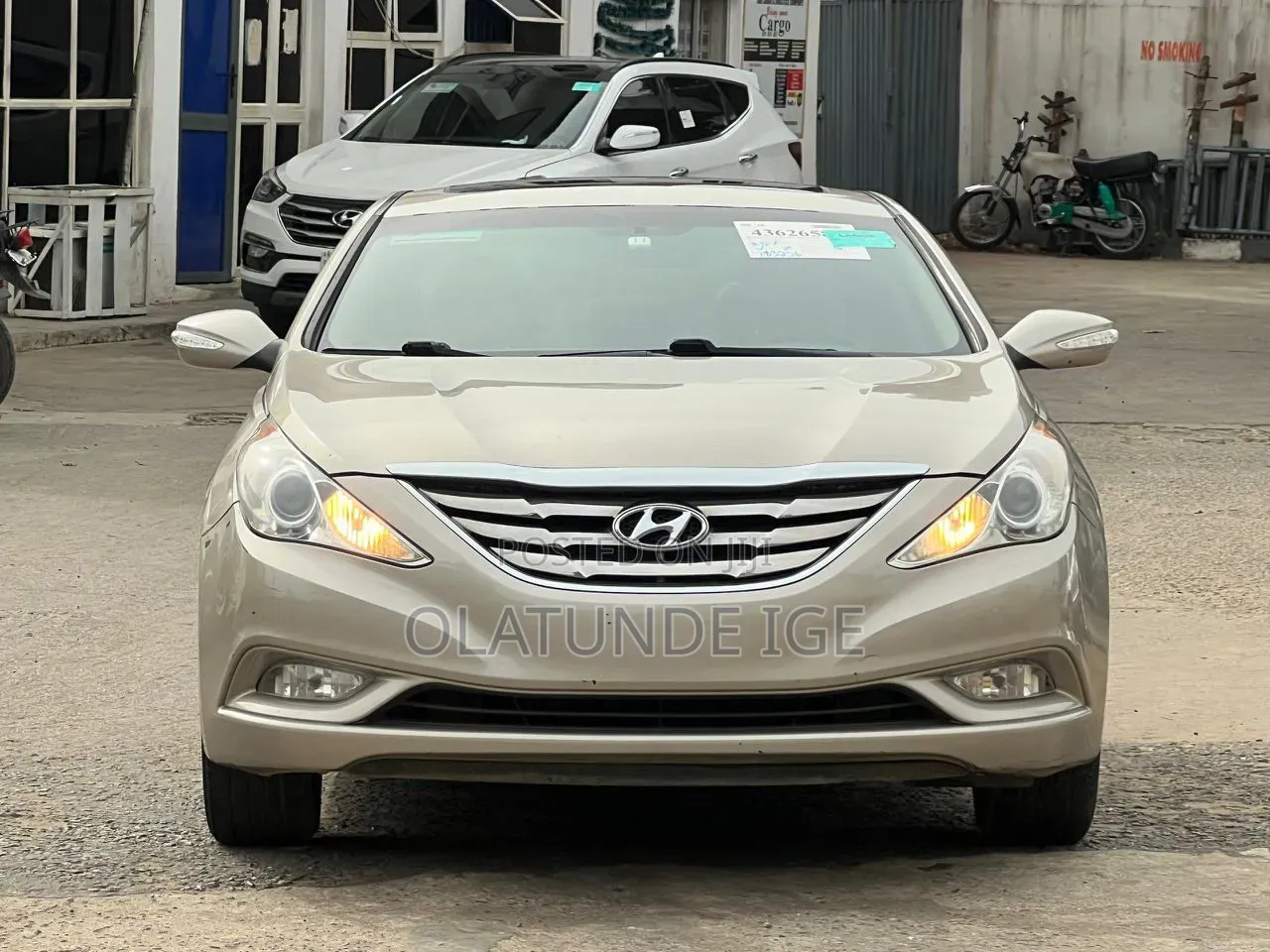 Hyundai Sonata Limited Sedan FWD (2.4L 4cyl 6A) 2012 Gold