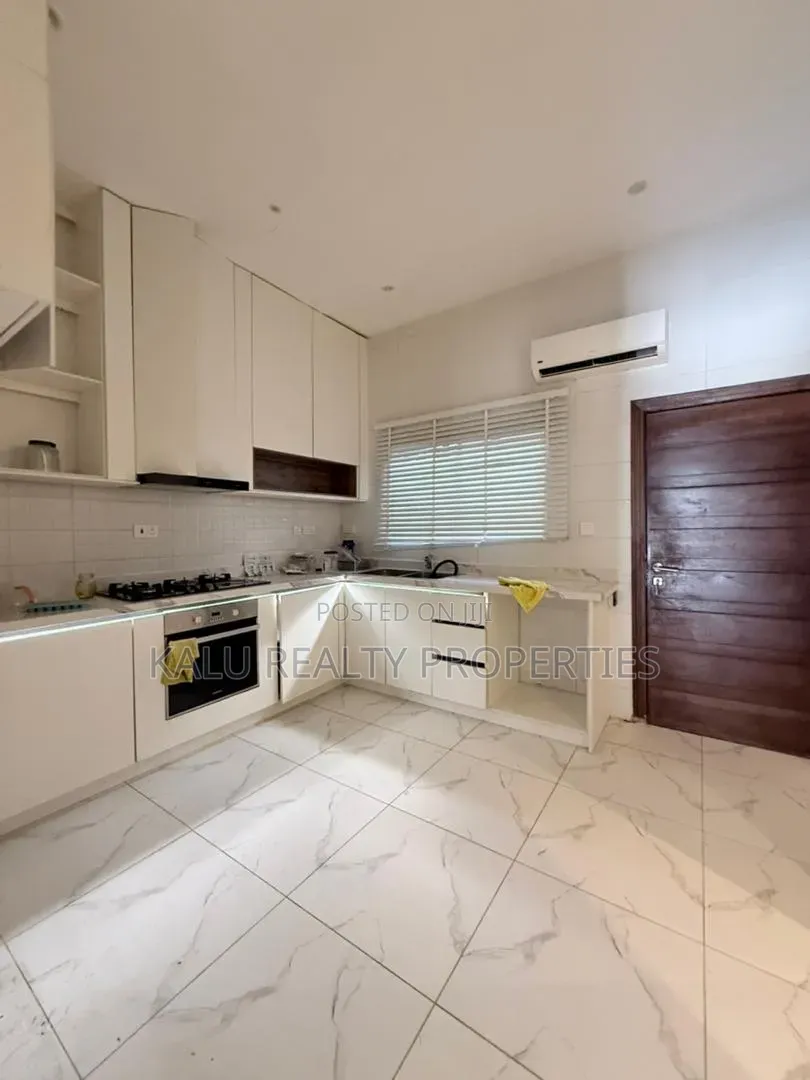 4bdrm Duplex in Ikate for rent