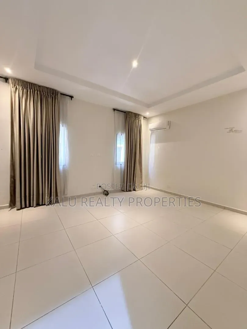 4bdrm Duplex in Ikate for rent
