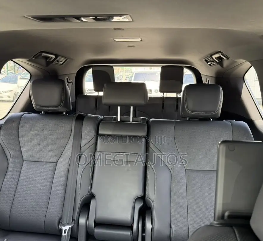 Lexus LX 600 2023 Silver