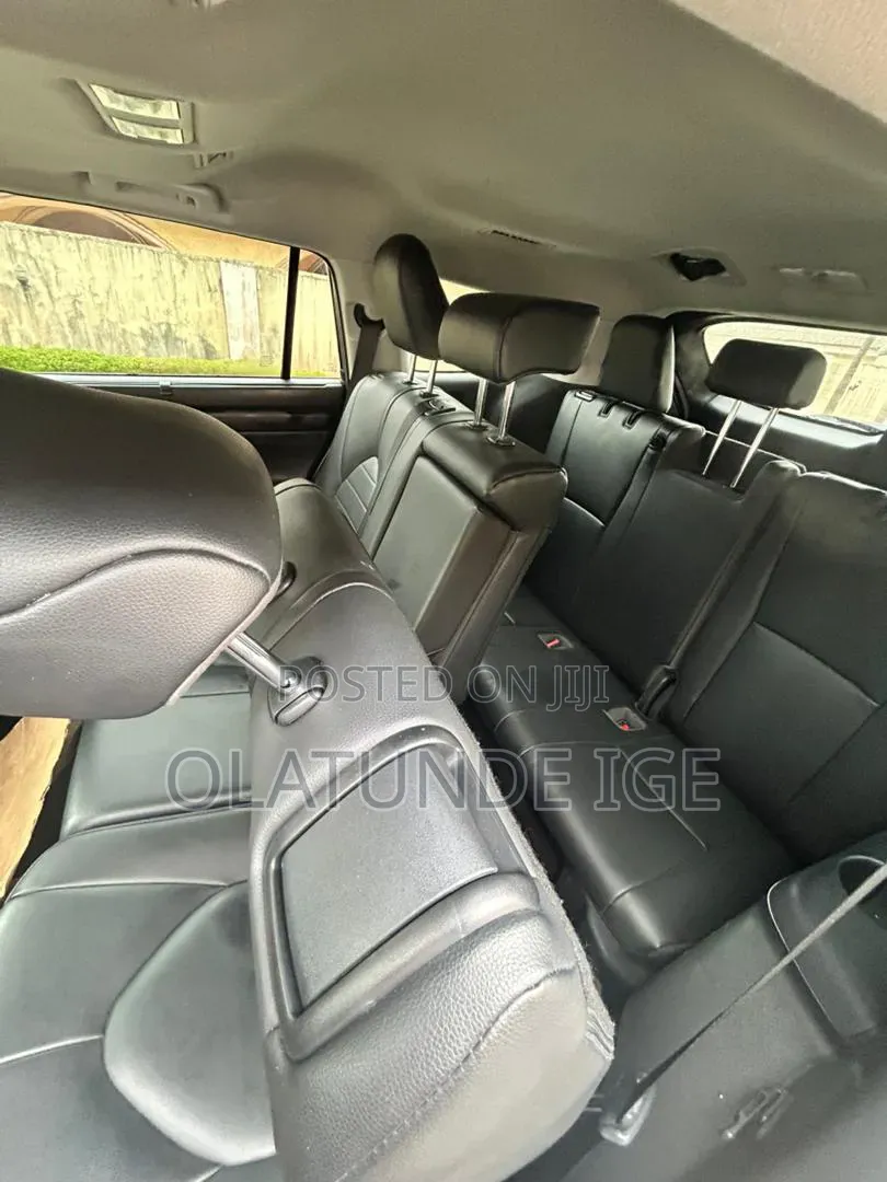 Toyota Highlander XLE AWD 2020 Gray