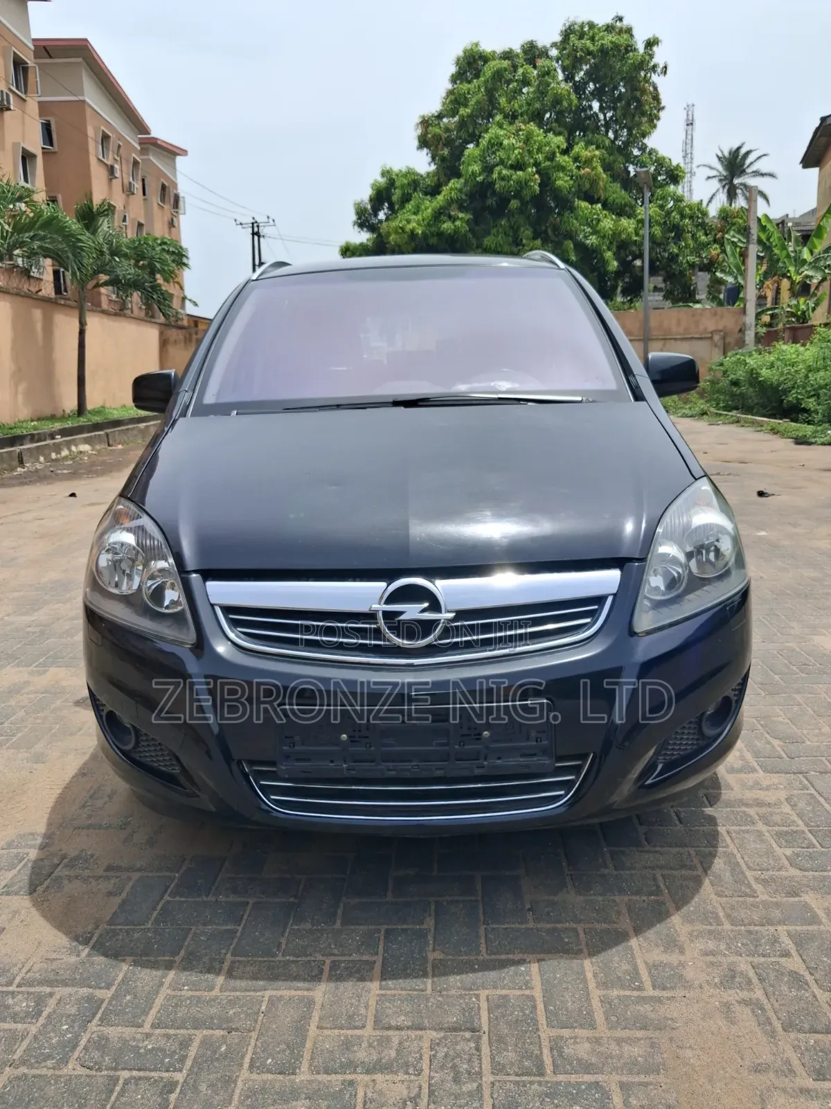 Opel Zafira 2.0T OPC 2010 Black