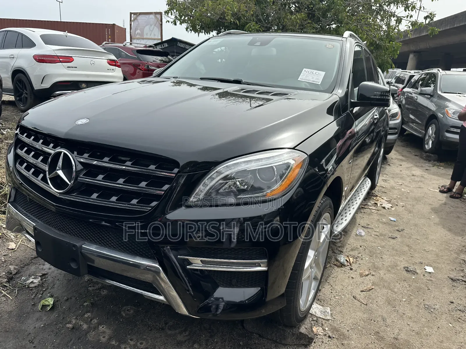 Mercedes-Benz M Class ML350 4dr SUV (3.5L 6cyl 7A) 2015 Black