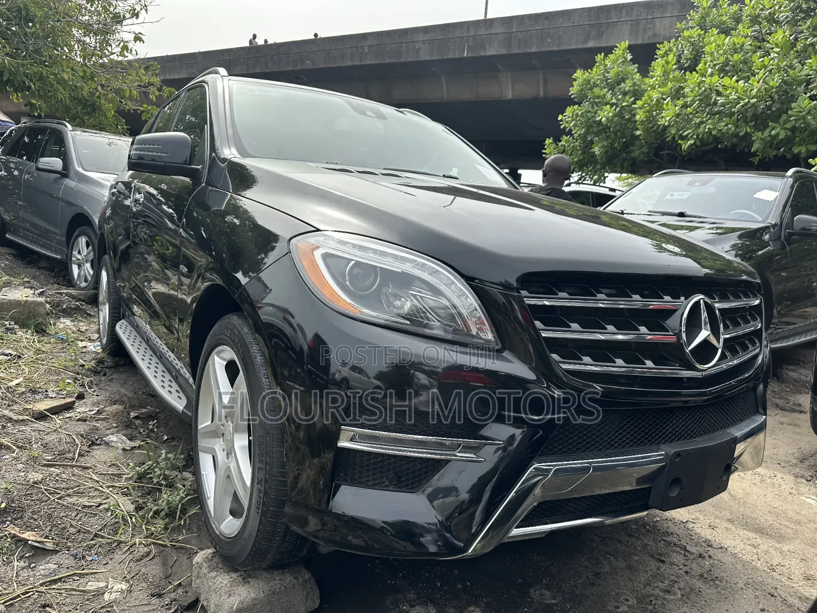 Mercedes-Benz M Class ML350 4dr SUV (3.5L 6cyl 7A) 2015 Black