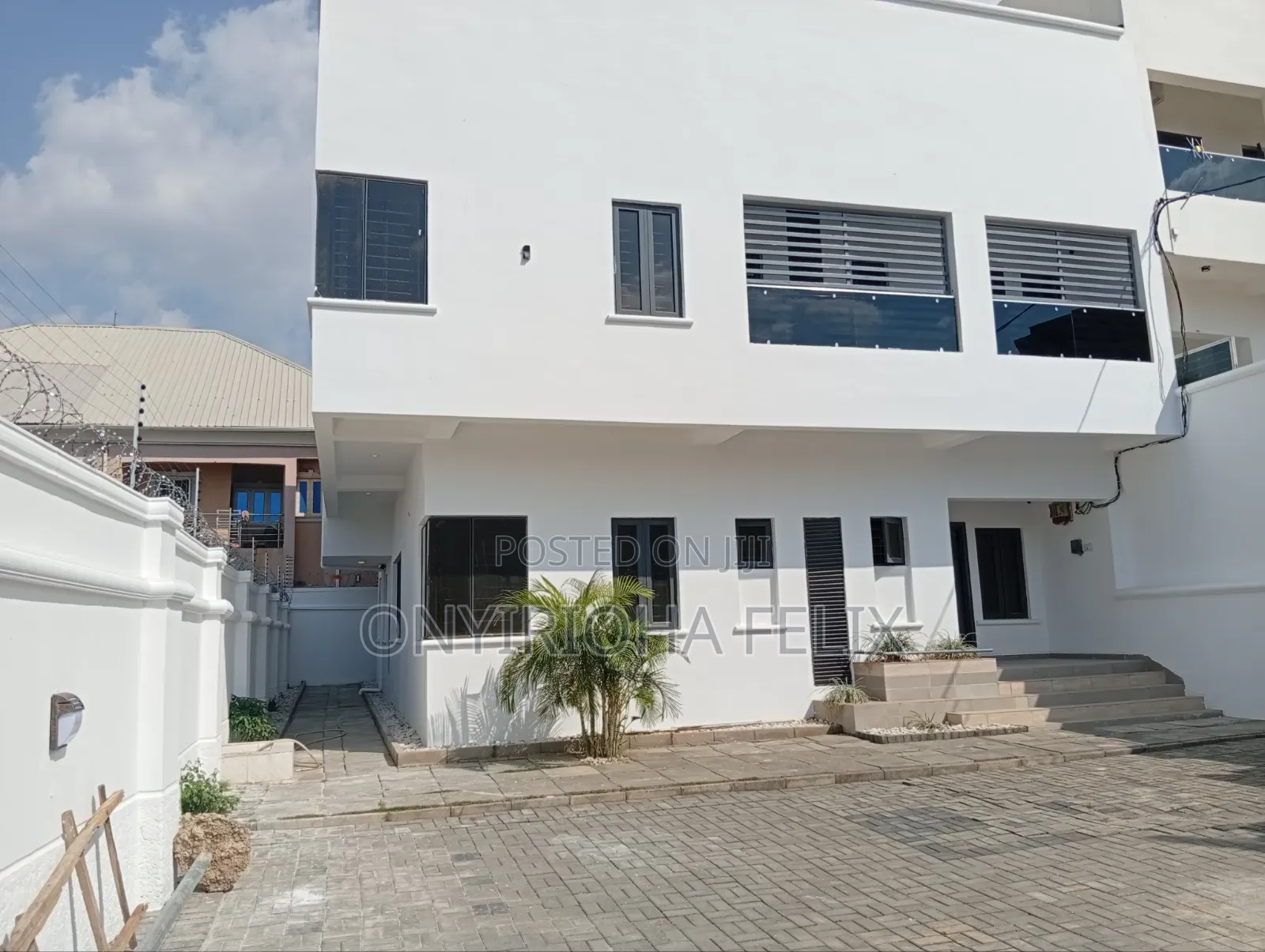 4bdrm Duplex in Gwarinpa 3Rd Avenue, Life Camp for rent