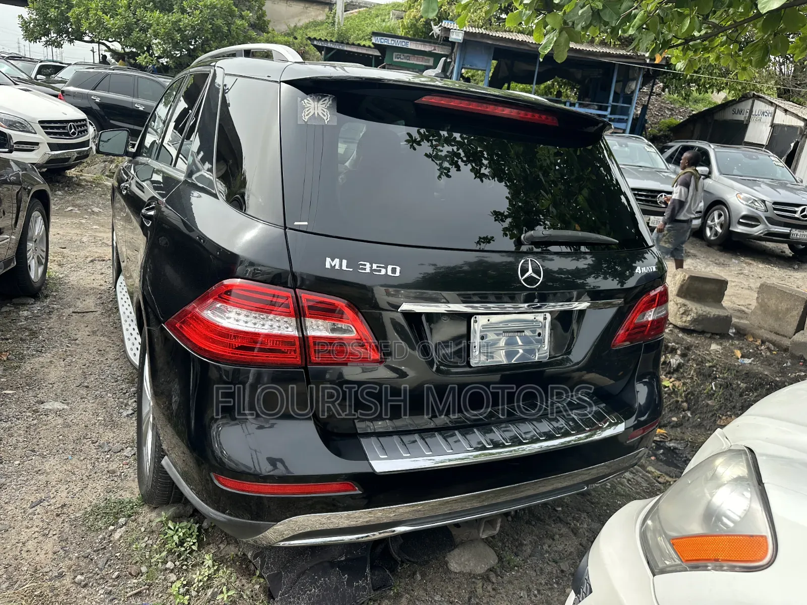 Mercedes-Benz M Class ML350 4dr SUV (3.5L 6cyl 7A) 2014 Black