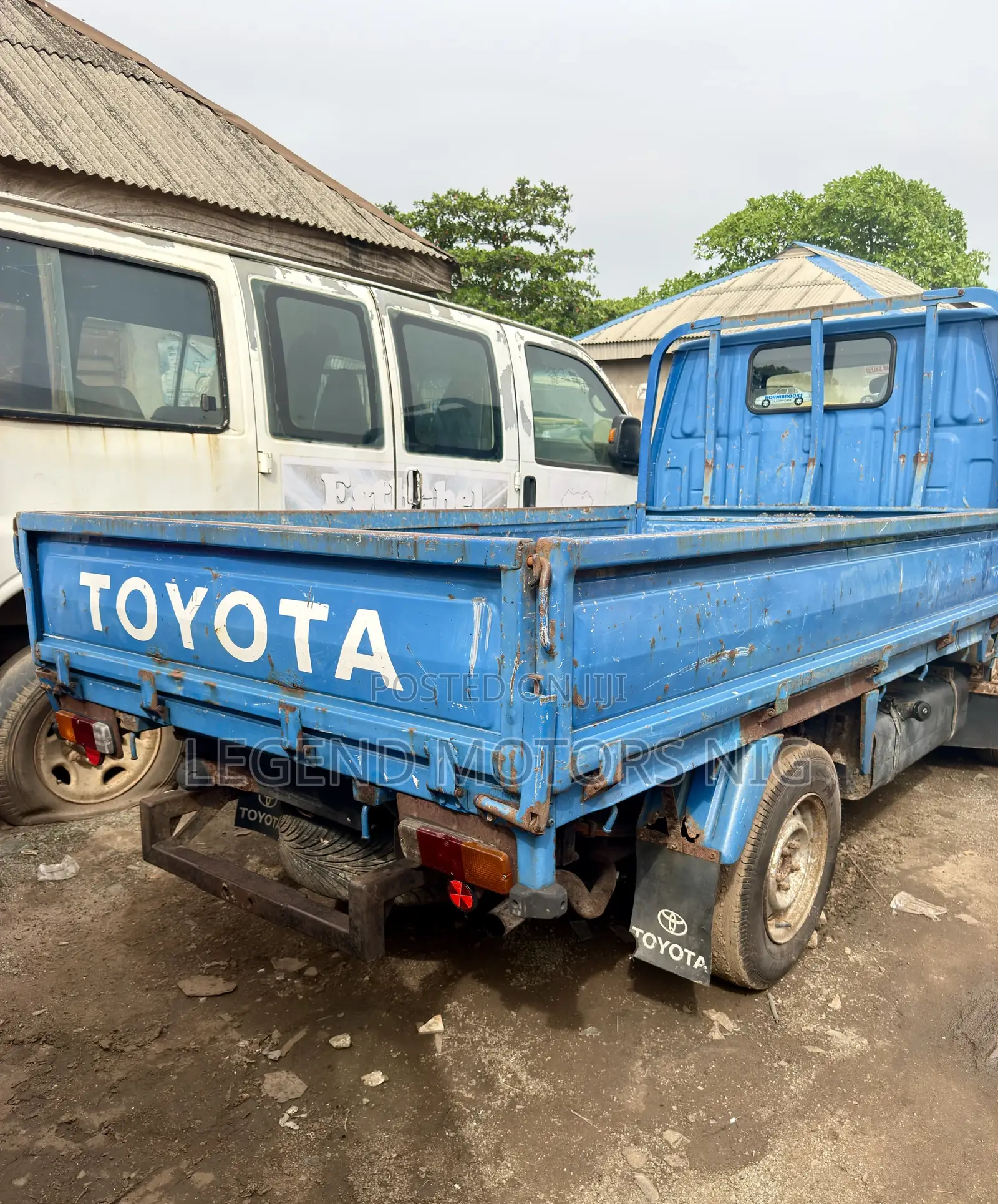 Toyota Dyna Truck 2000 Model Direct Belgium