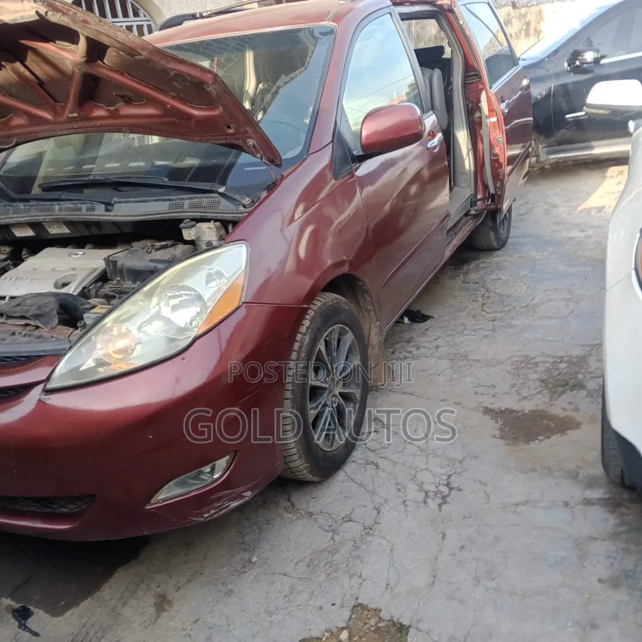 Toyota Sienna XLE 2005 Red