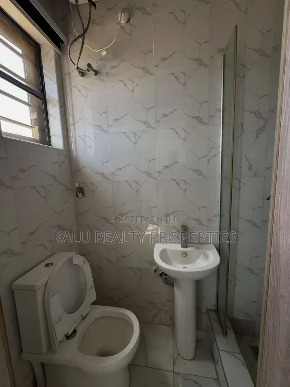 4bdrm Duplex in Idado for rent